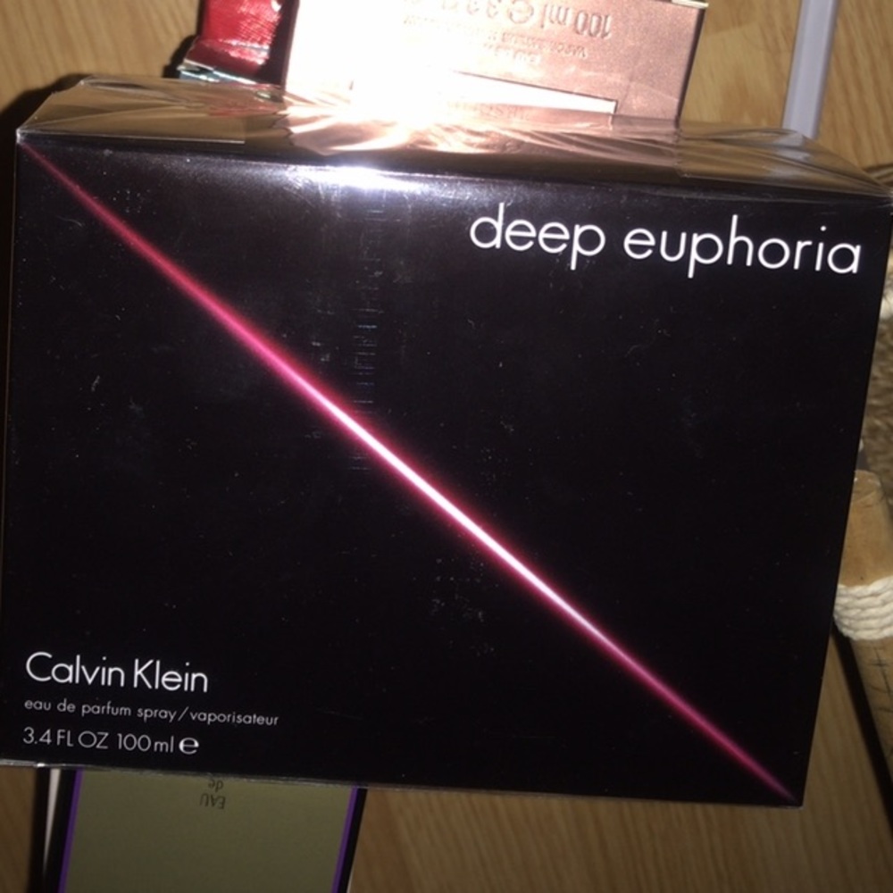 Calvin klein deep euphoria fragrence for women
